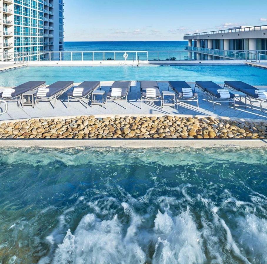 Apartamento Oceanview At The Carillon